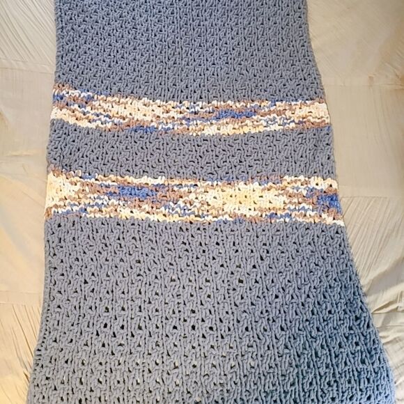 Eye Love Velvet Knit Blanket Never Used - Picture 5 of 6